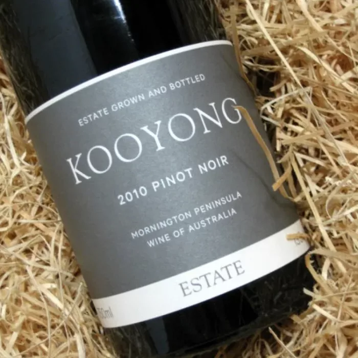Kooyong-Pinot-noir