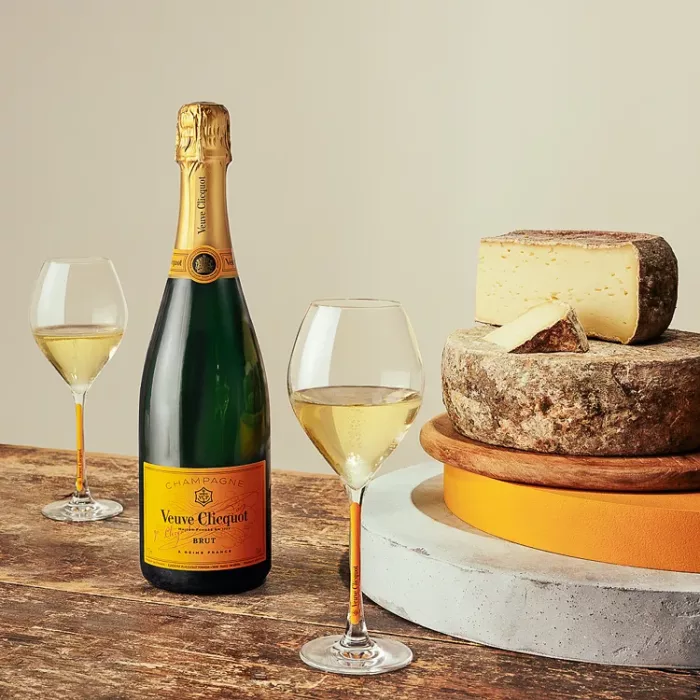 Veuve-Clicquot-Champagne-Cheese