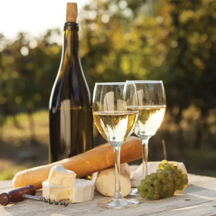 St-Huberts-Wine-and-Cheese